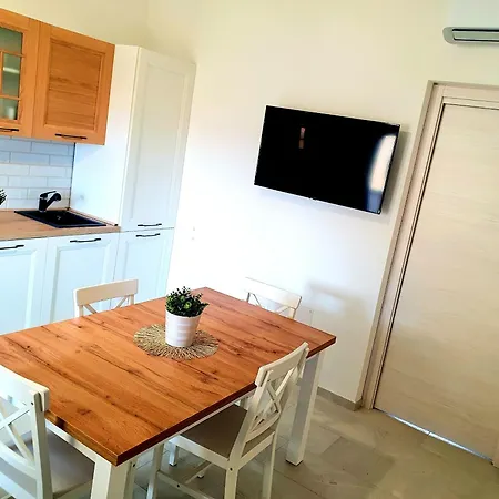 Private Housing - New Attic - 350m Dal Mare لا كاليتا